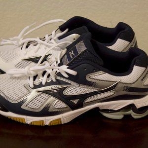 Mizuno Women's Wave Bolt 5 Volleyball Shoes